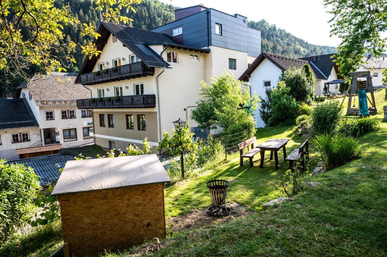 Gastwirtschaft Hold Hotel Monichwald Екстериор снимка