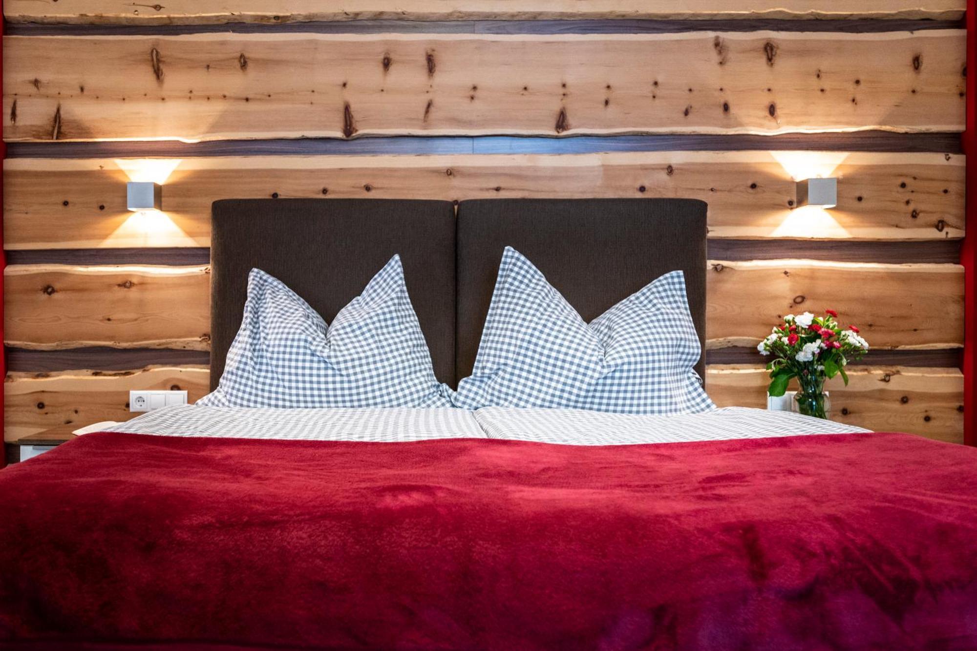 Gastwirtschaft Hold Hotel Monichwald Екстериор снимка